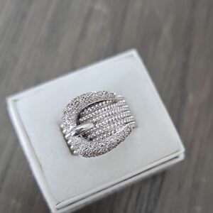 Elegant Silver Women's Ring